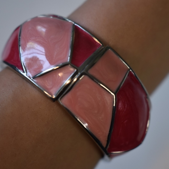 Pink Metal Geometric Bracelet - Picture 3 of 4